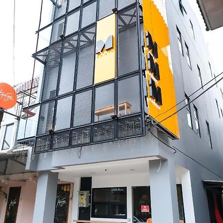 M Cabin Karawaci Binong Luaran gambar